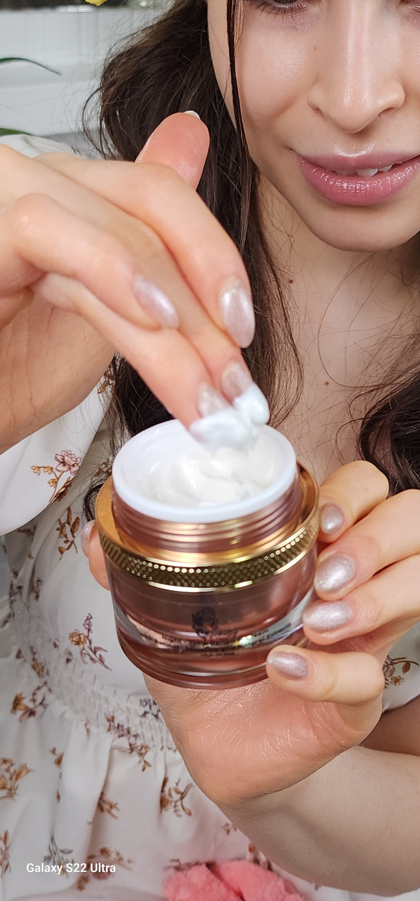 Night Time Renewal Cream with Ceramides, Retinol, Algae, and Mushroom extracts